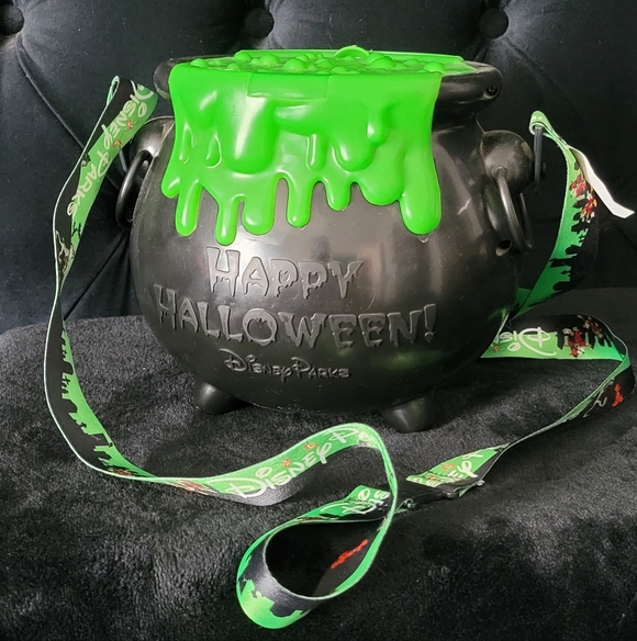 2018 Disney Parks Green Cauldron Popcorn Bucket - Picture 2 of 6